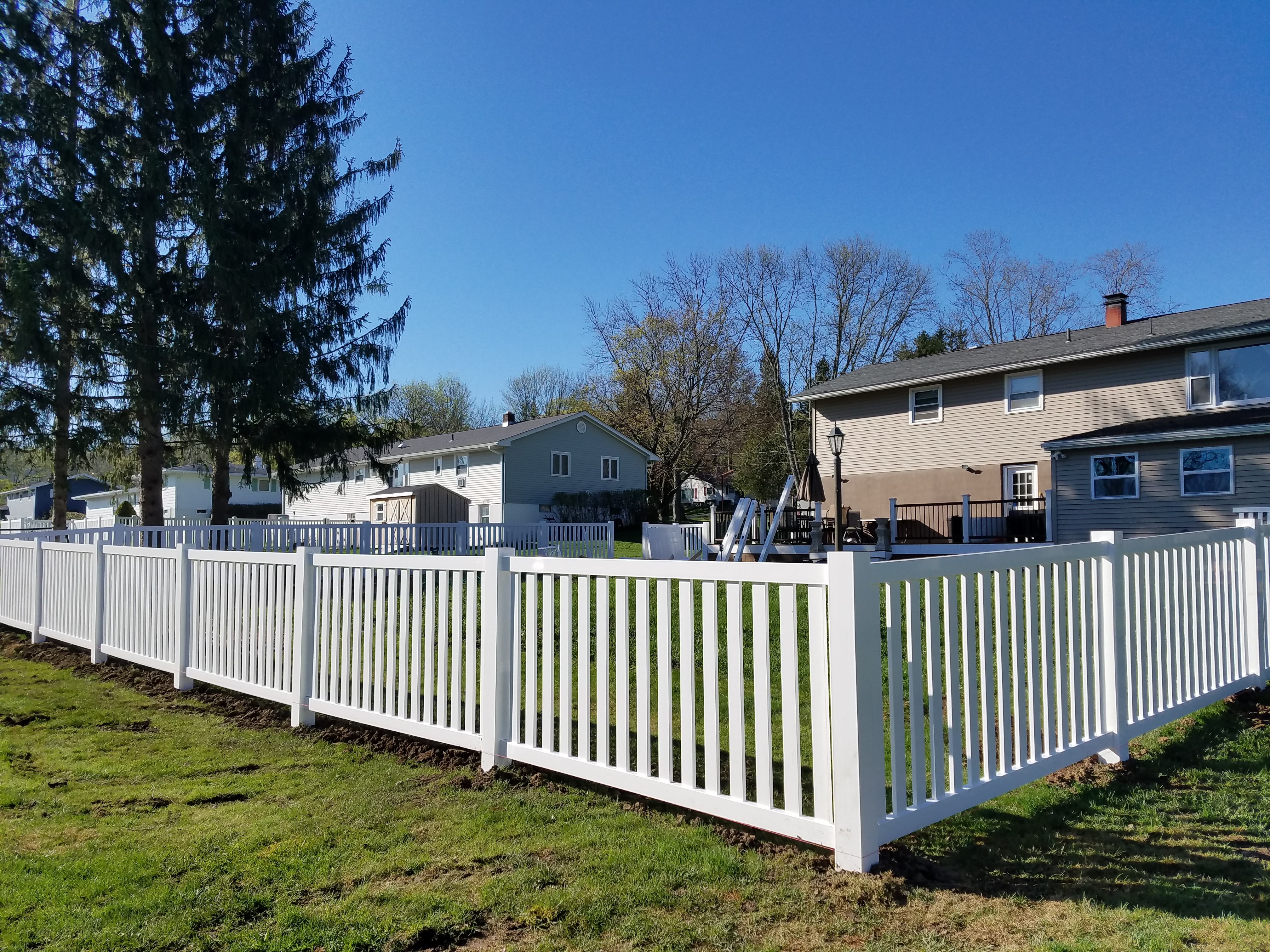 vinyl fencing