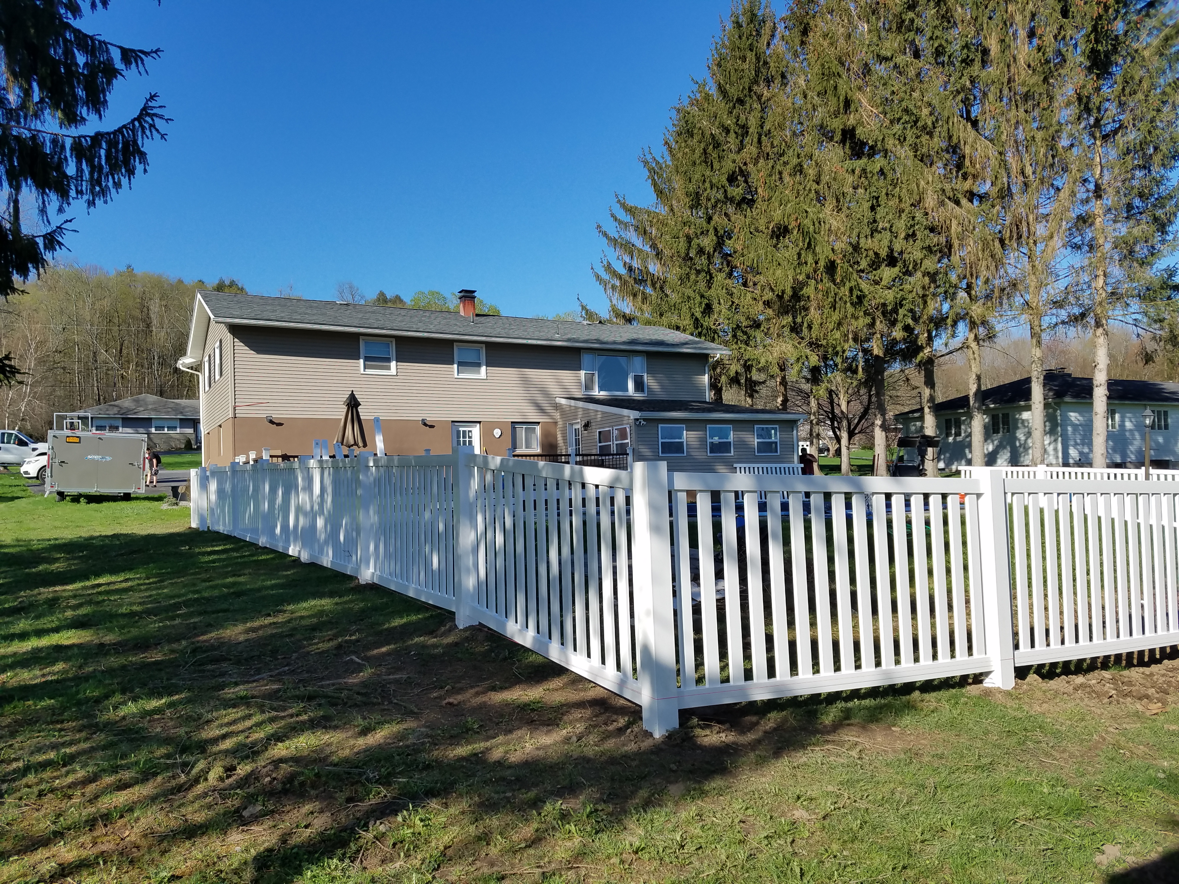 vinyl fencing